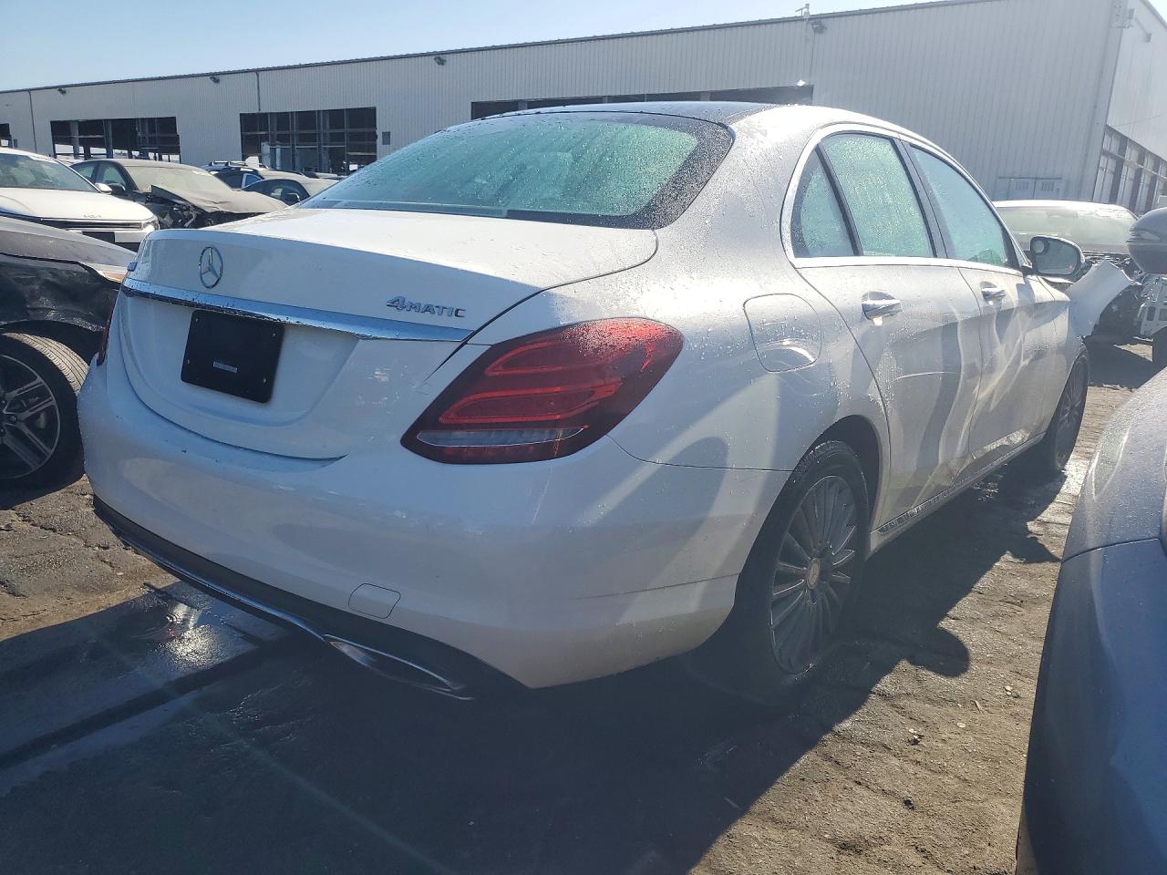 2015 MERCEDES-BENZ C-CLASS