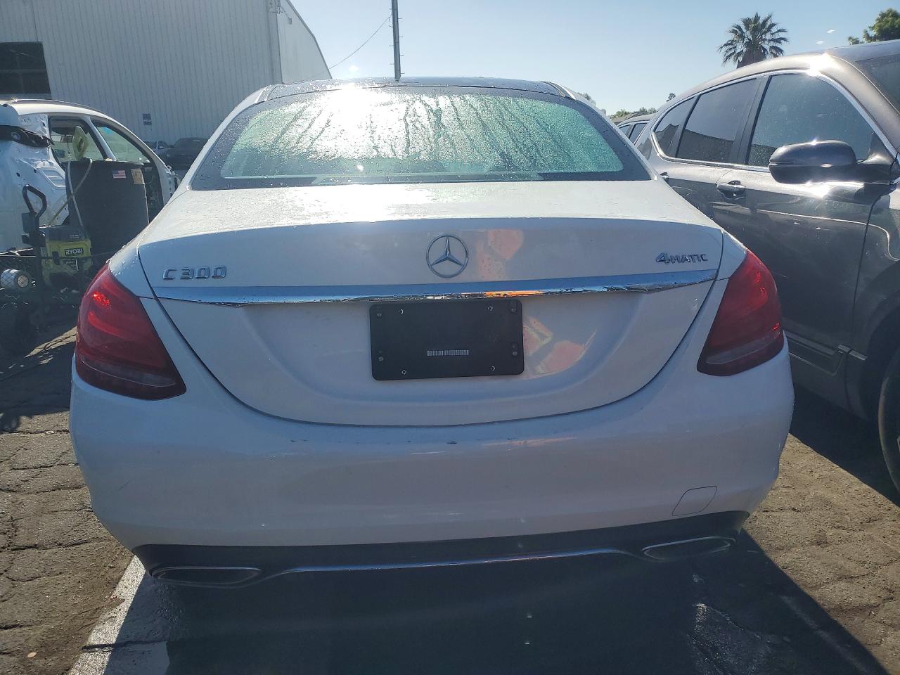 2015 MERCEDES-BENZ C-CLASS