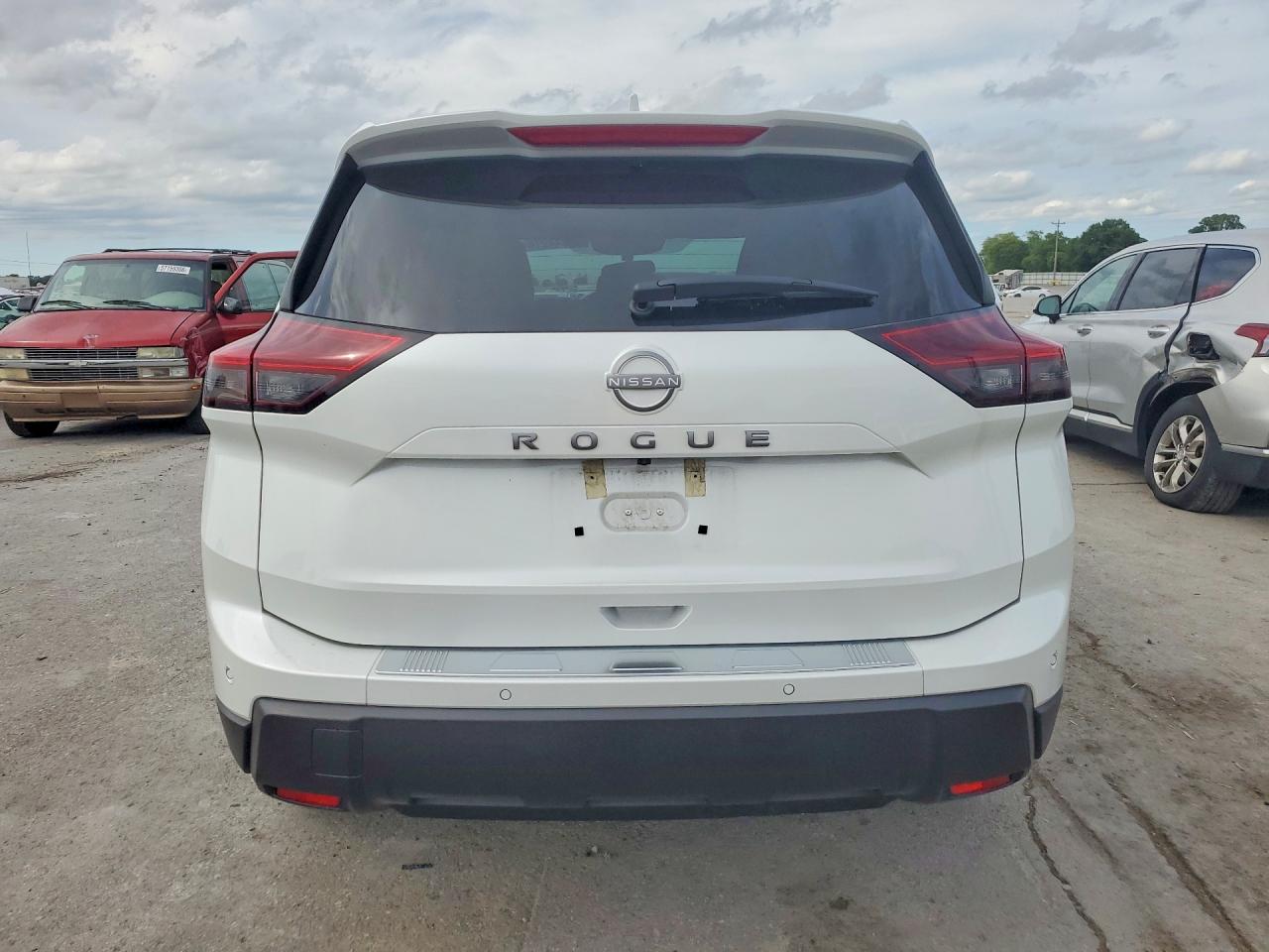 2026 NISSAN ROGUE
