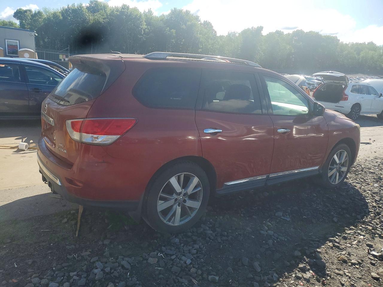 2013 NISSAN PATHFINDER