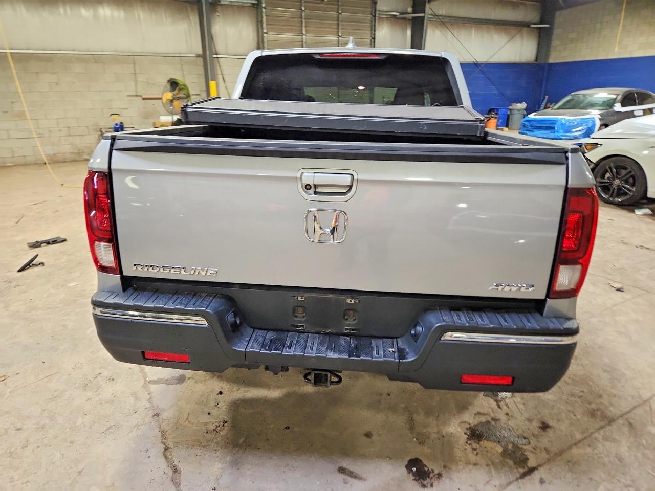 2017 HONDA RIDGELINE