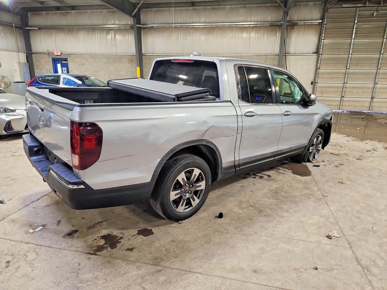 2017 HONDA RIDGELINE
