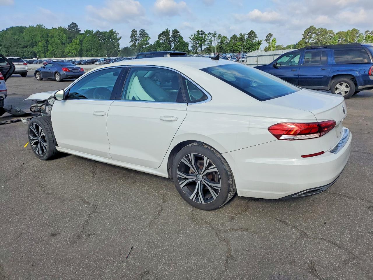 2021 VOLKSWAGEN PASSAT