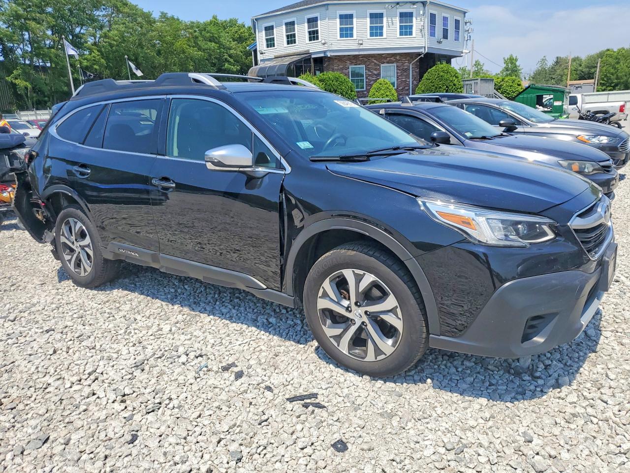 2022 SUBARU OUTBACK