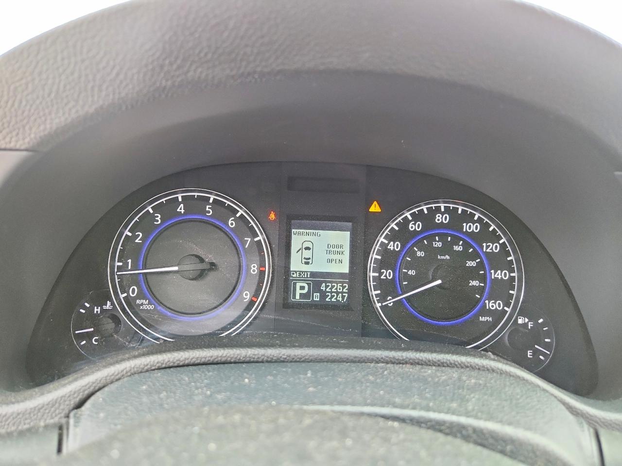 2011 INFINITI G37