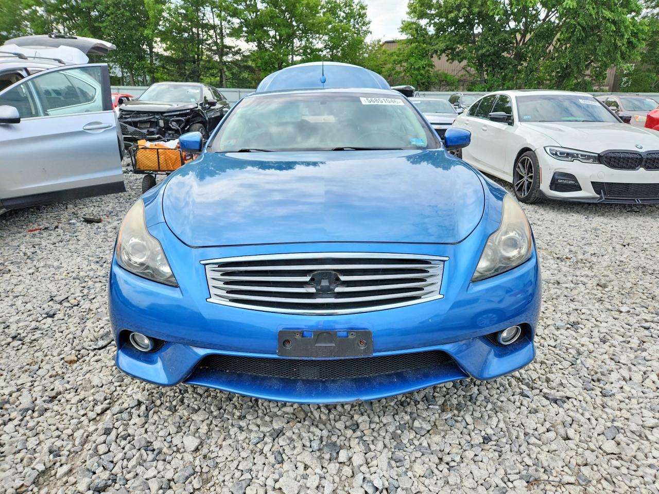 2011 INFINITI G37