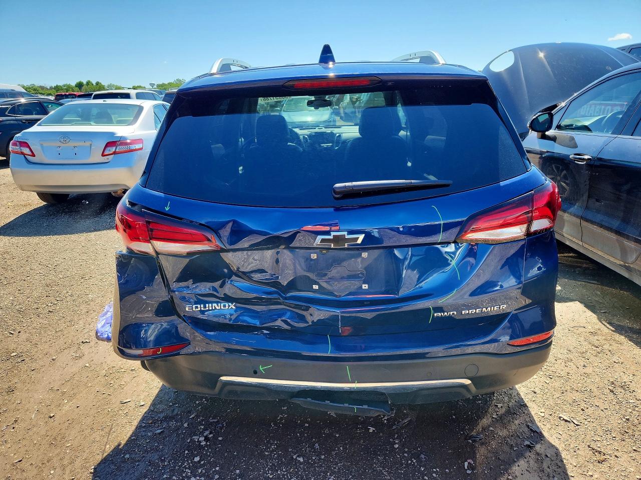 2022 CHEVROLET EQUINOX