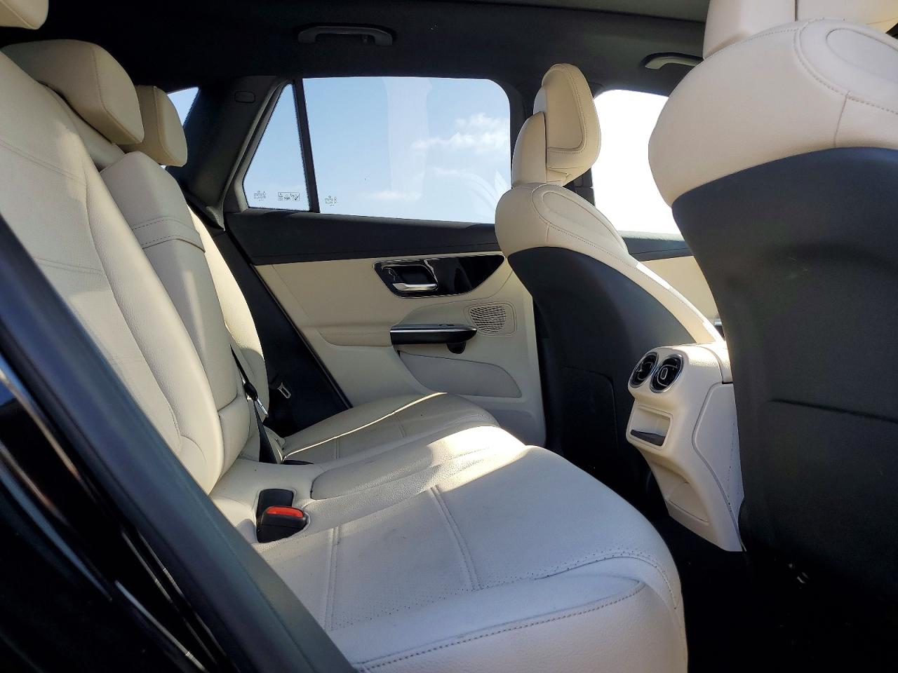 2024 MERCEDES-BENZ GLC-CLASS