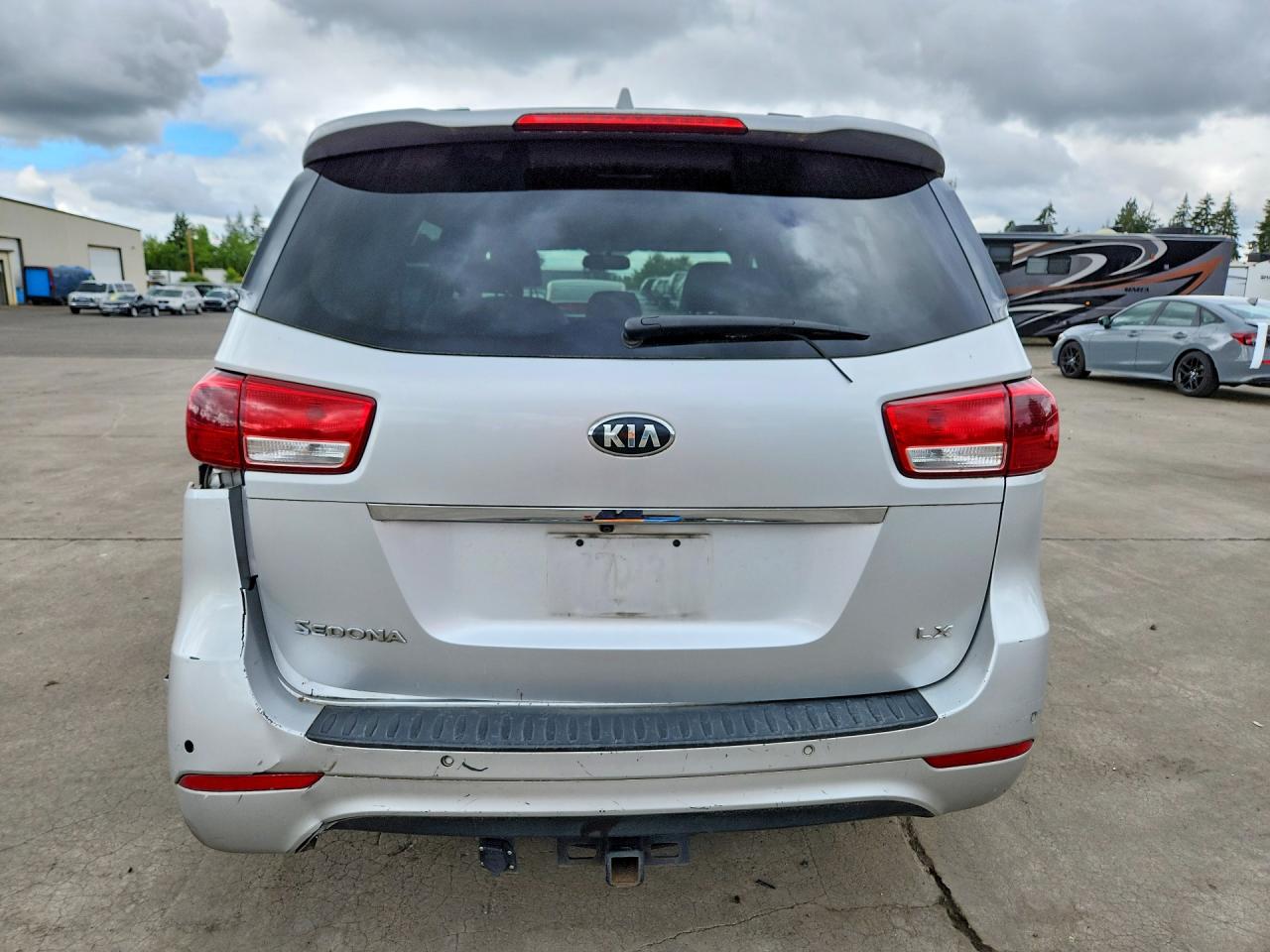 2016 KIA SEDONA