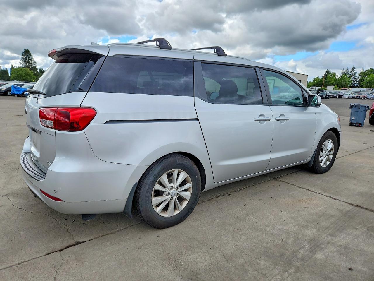 2016 KIA SEDONA