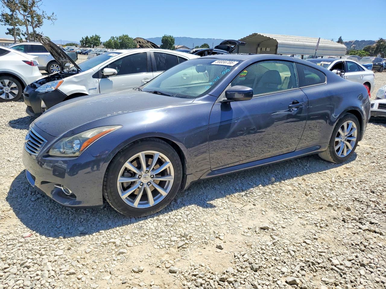2013 INFINITI G37