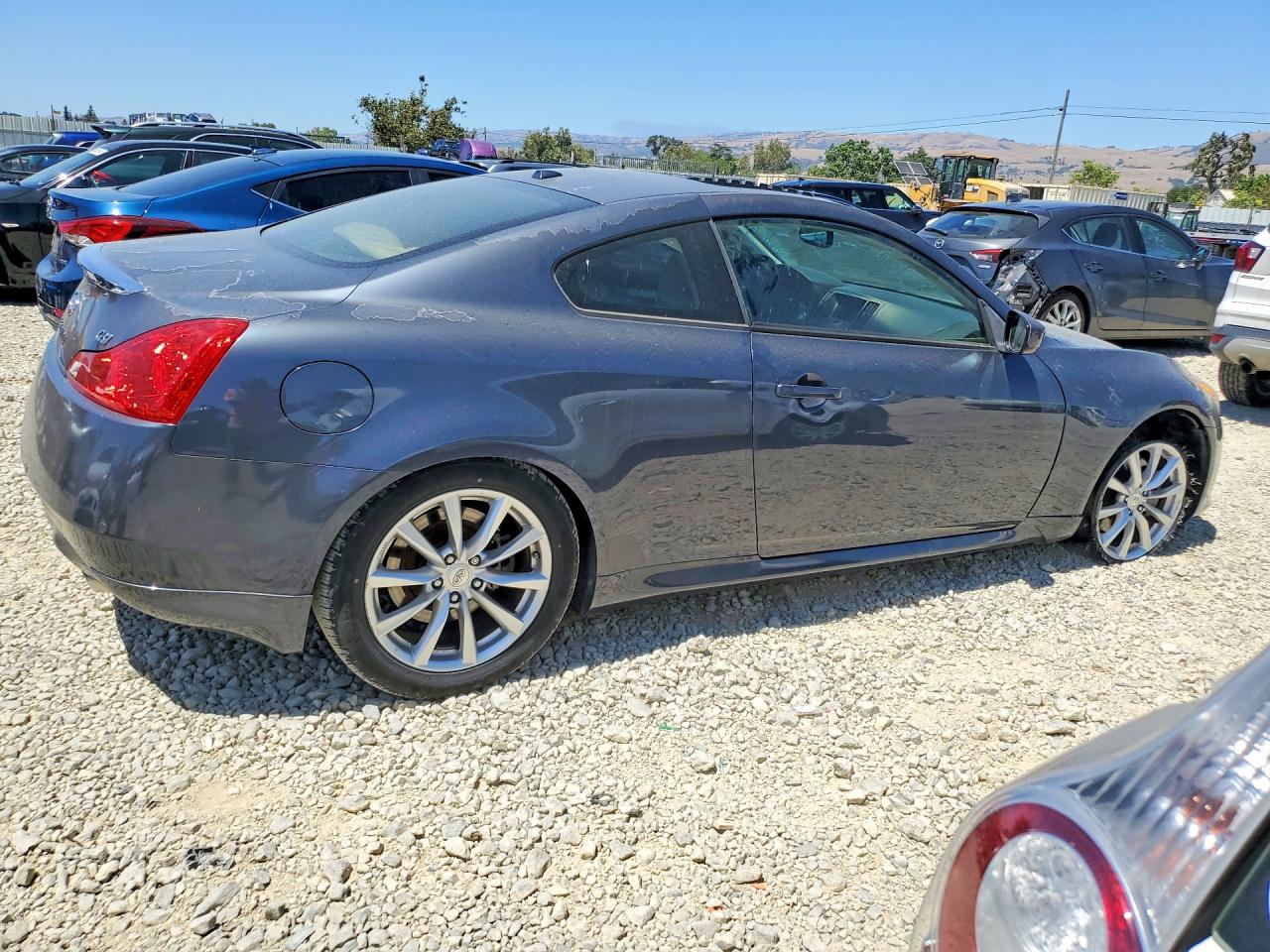 2013 INFINITI G37