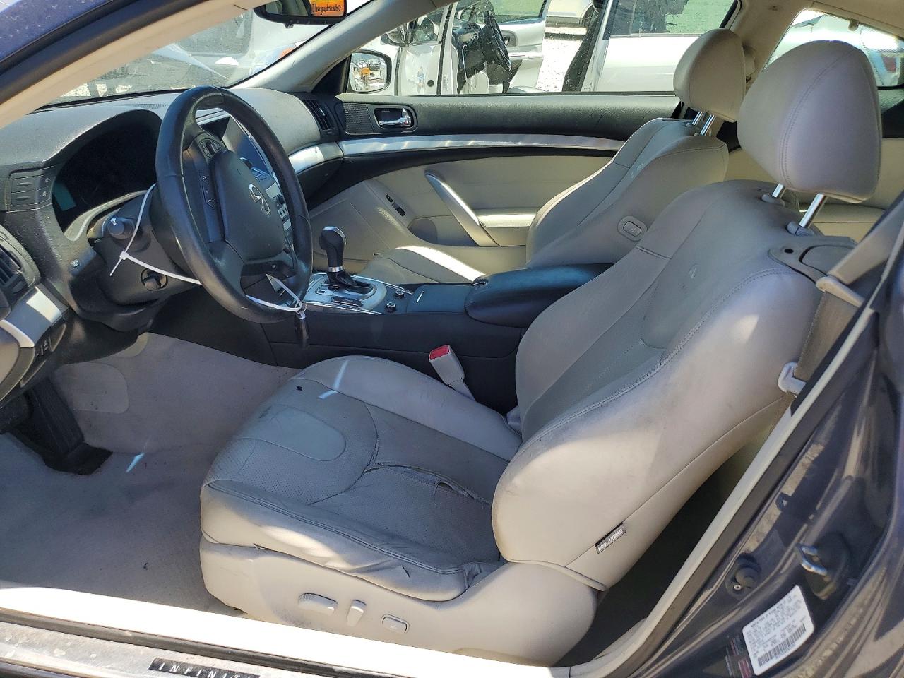2013 INFINITI G37