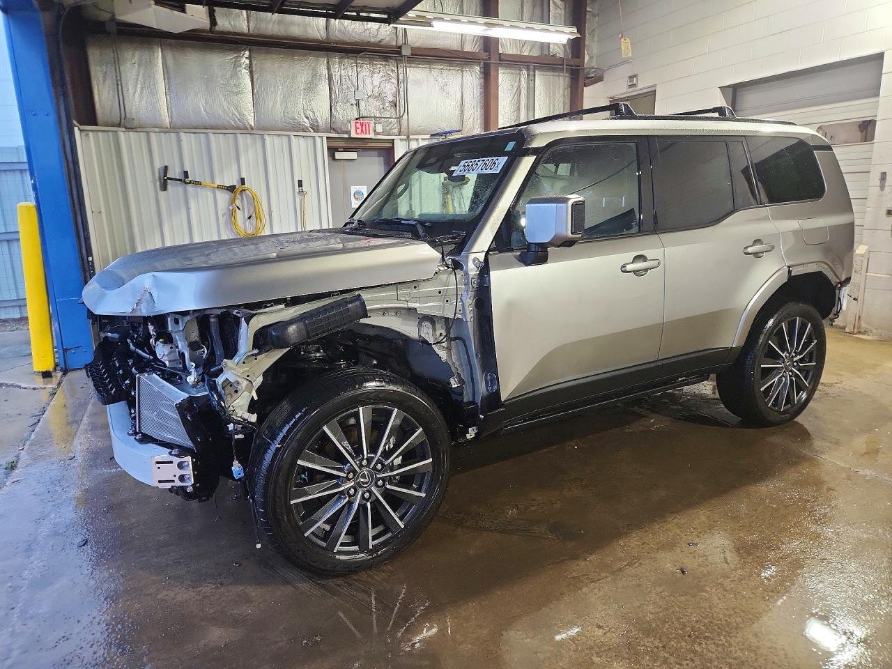 2025 LEXUS GX
