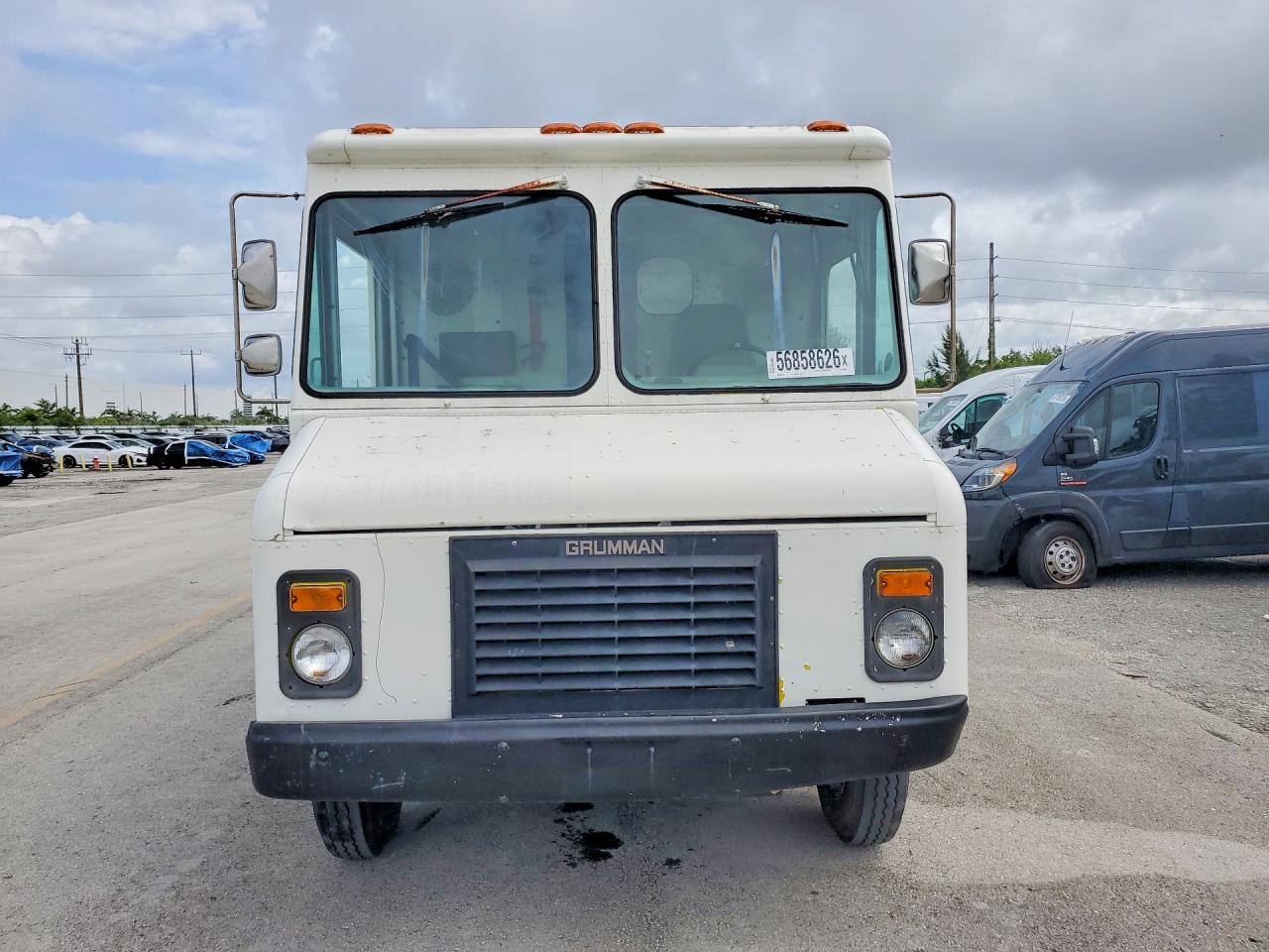 1993 CHEVROLET P SERIES