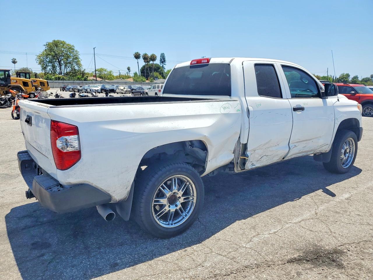 2016 TOYOTA TUNDRA