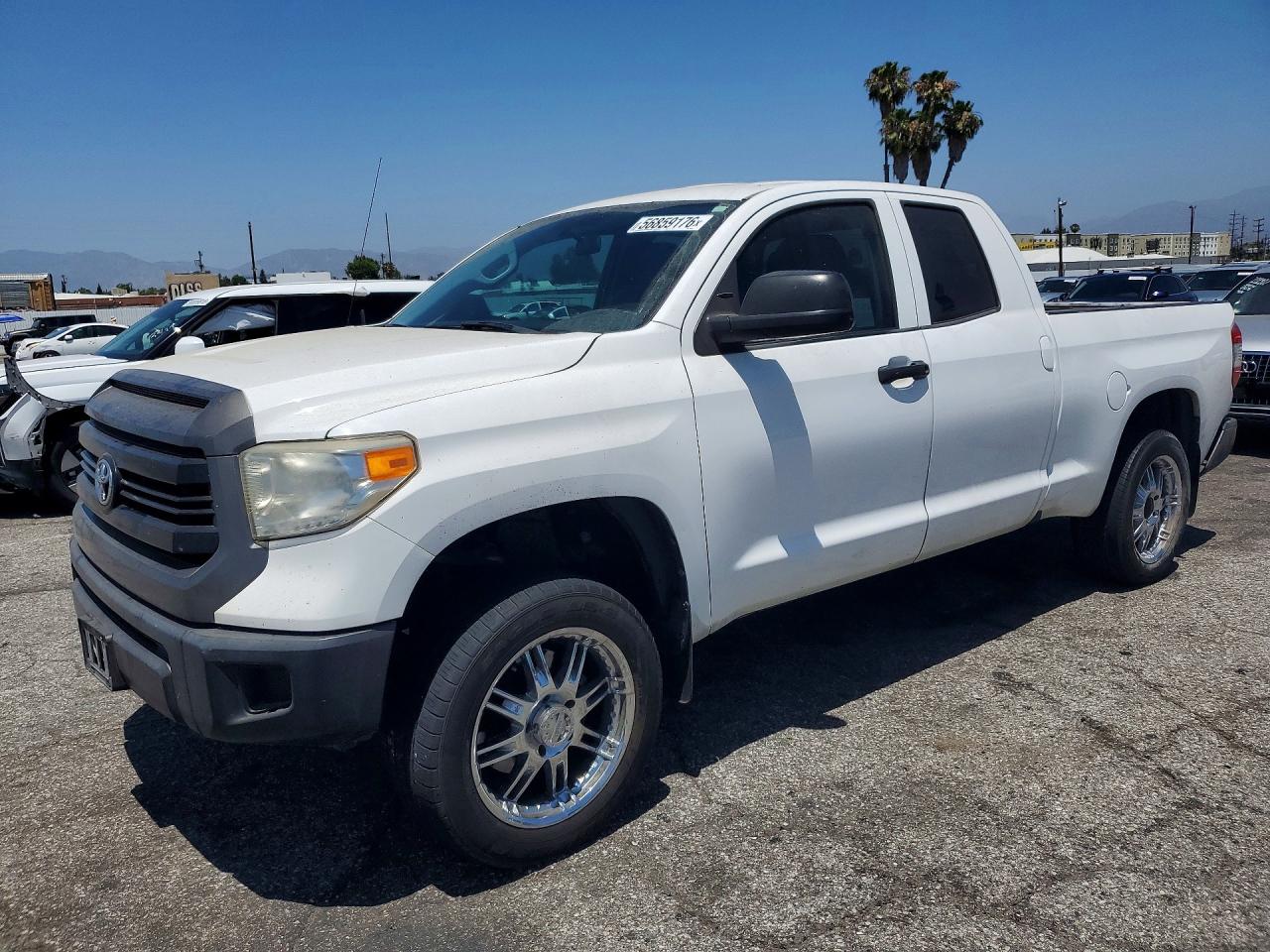 2016 TOYOTA TUNDRA