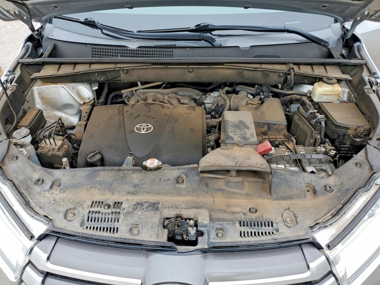 2018 TOYOTA HIGHLANDER