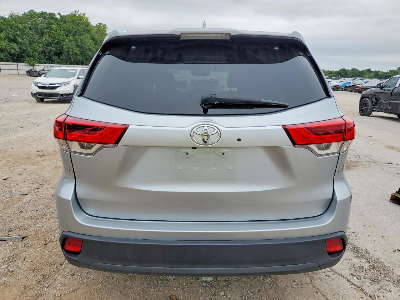 2018 TOYOTA HIGHLANDER