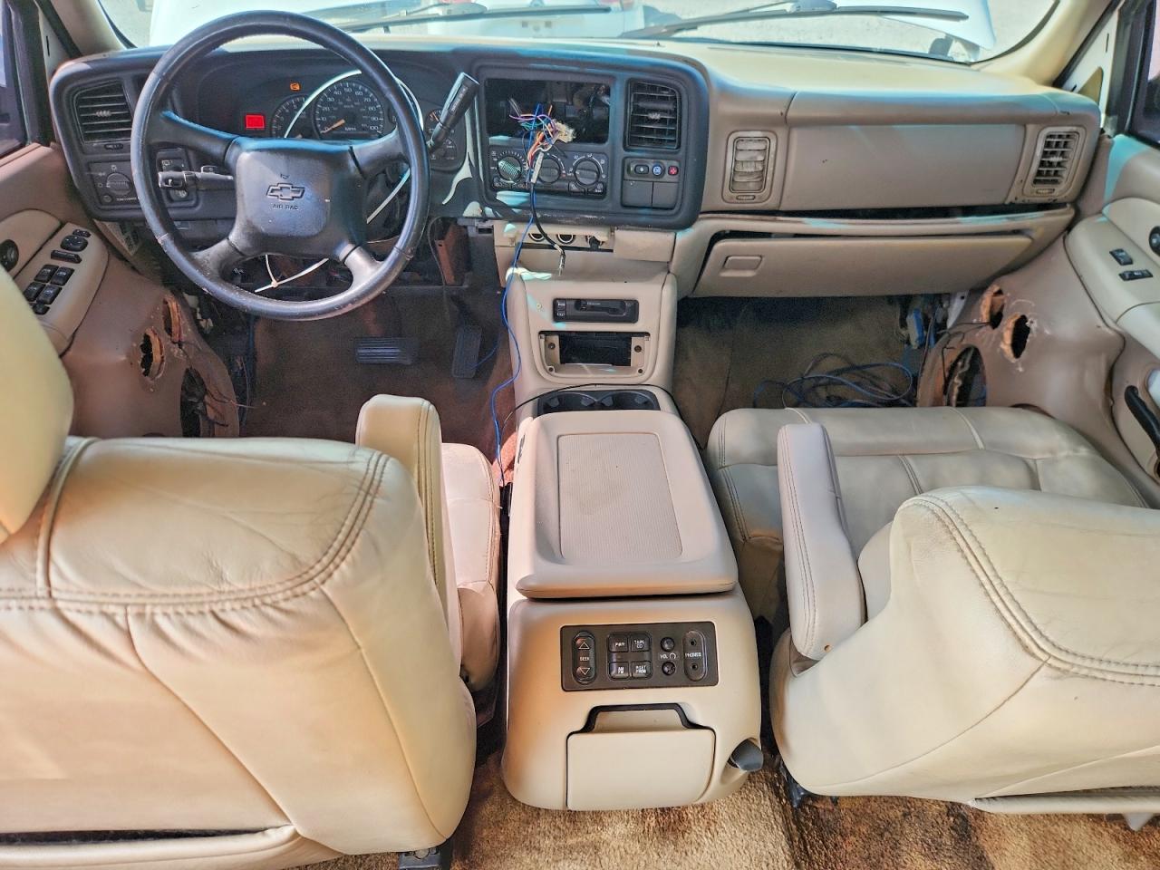2002 CHEVROLET TAHOE
