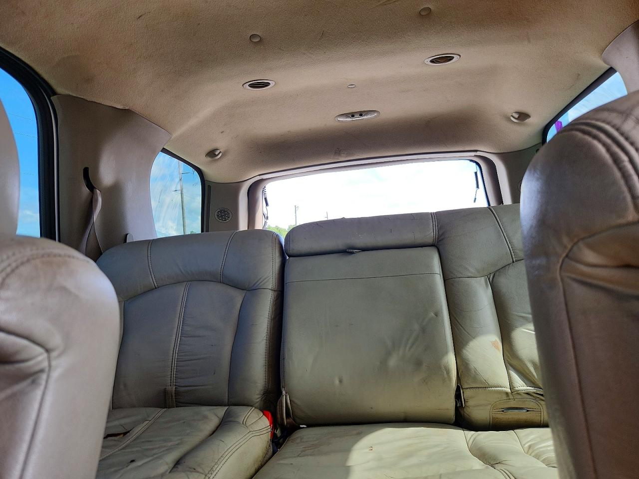 2002 CHEVROLET TAHOE