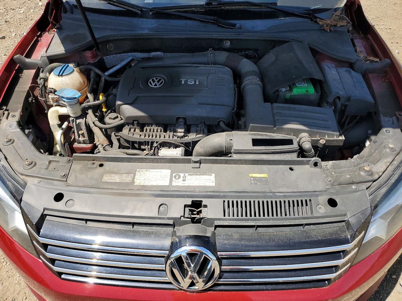 2015 VOLKSWAGEN PASSAT