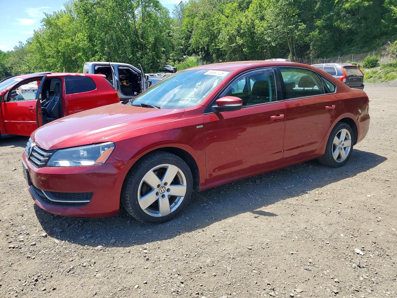 2015 VOLKSWAGEN PASSAT