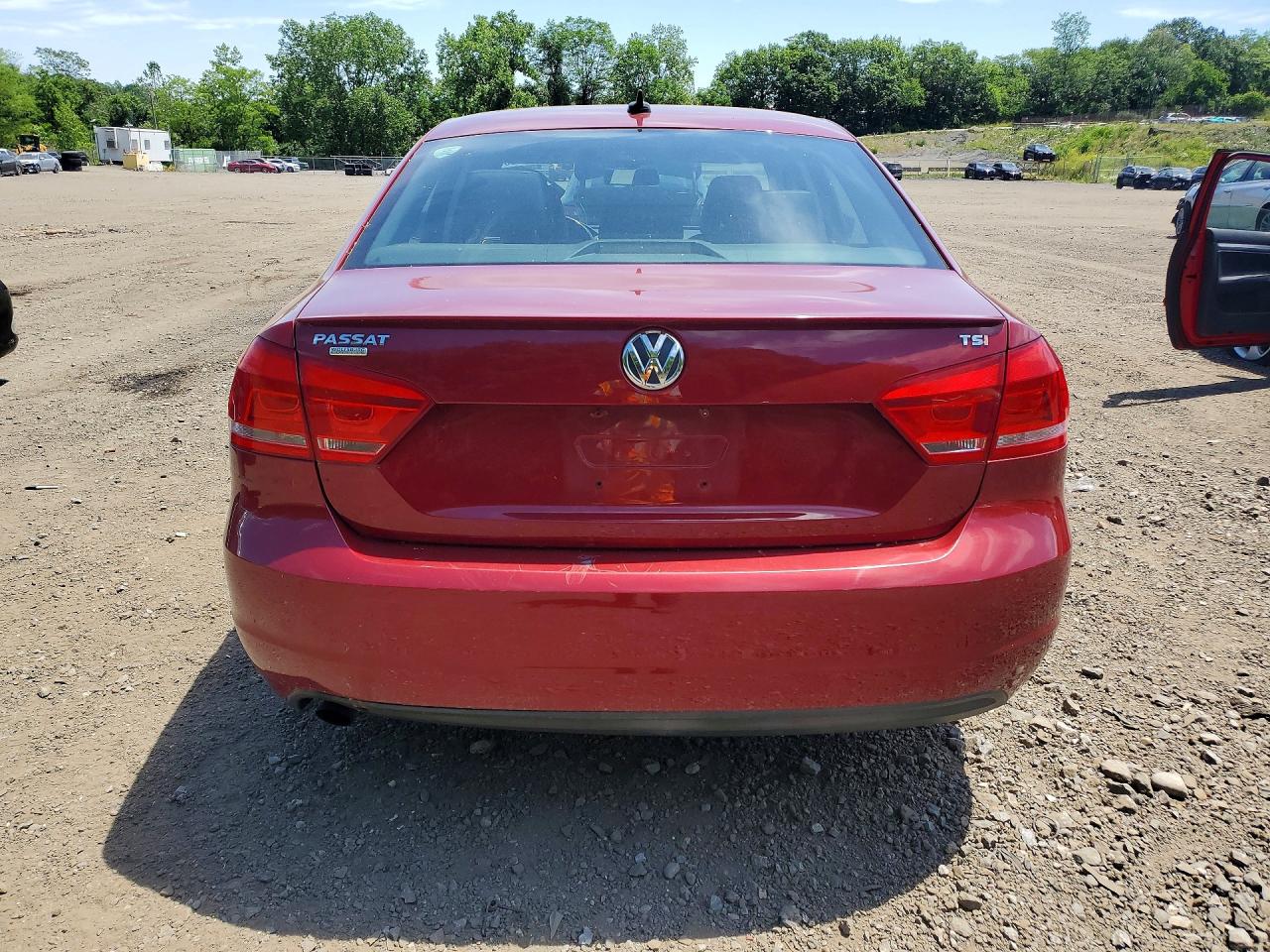 2015 VOLKSWAGEN PASSAT