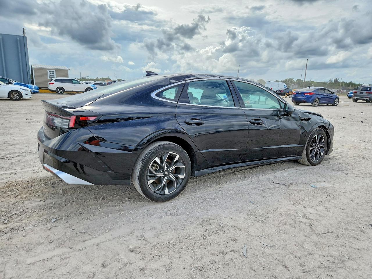 2025 HYUNDAI SONATA