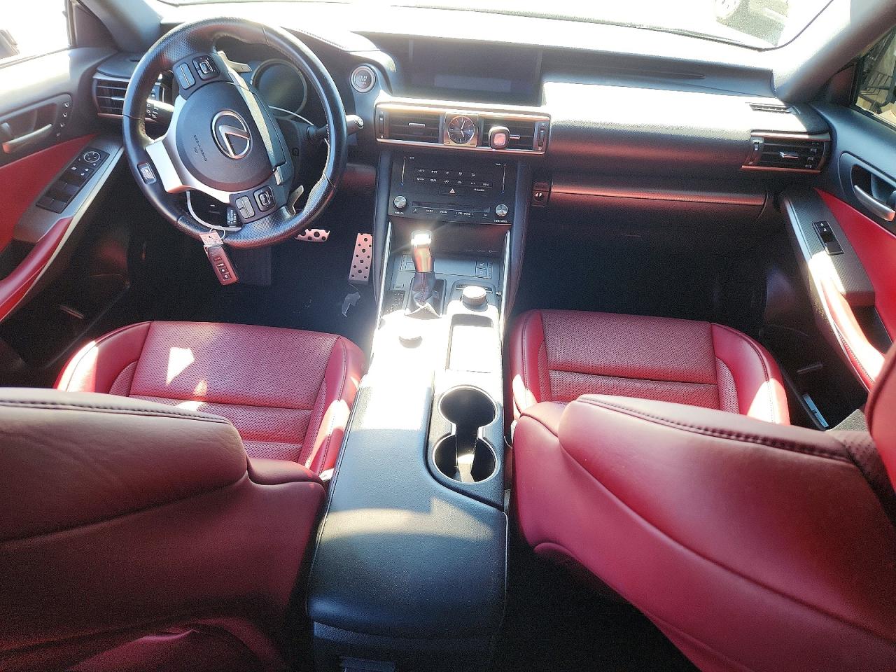 2018 LEXUS IS