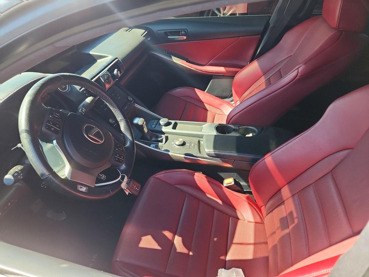 2018 LEXUS IS