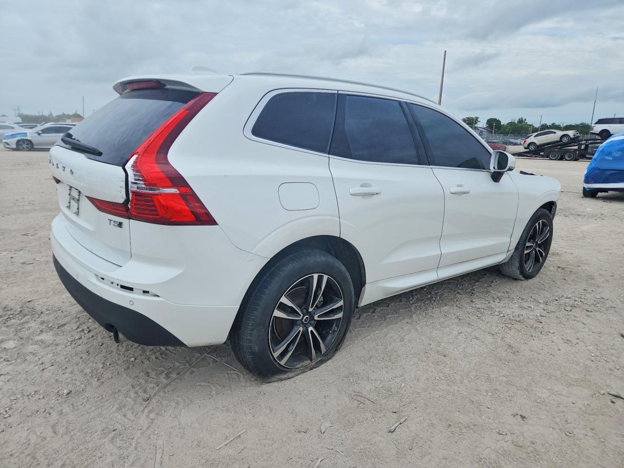 2021 VOLVO XC60