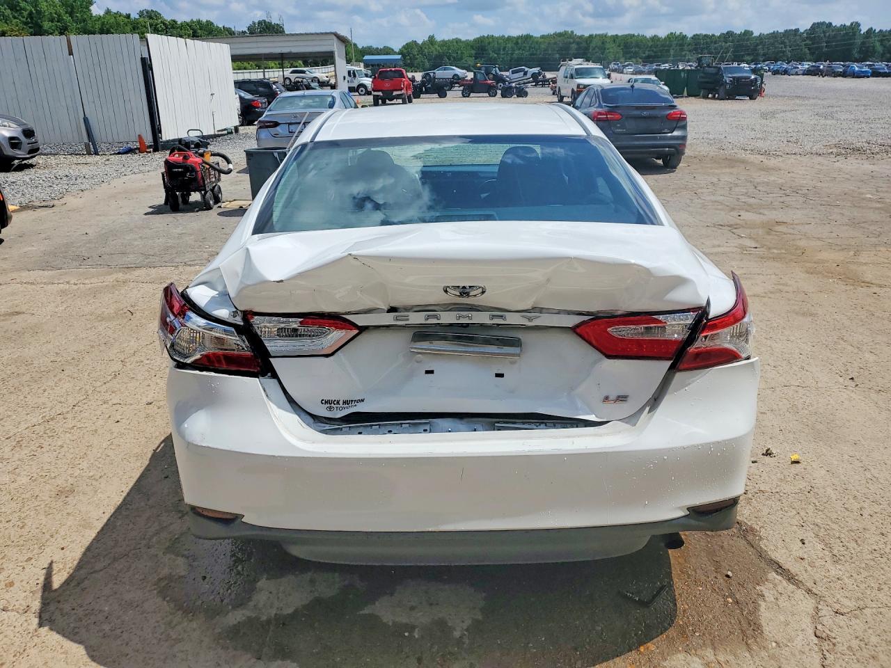 2018 TOYOTA CAMRY