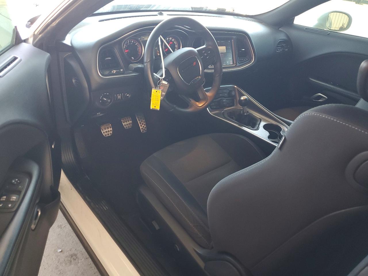 2016 DODGE CHALLENGER
