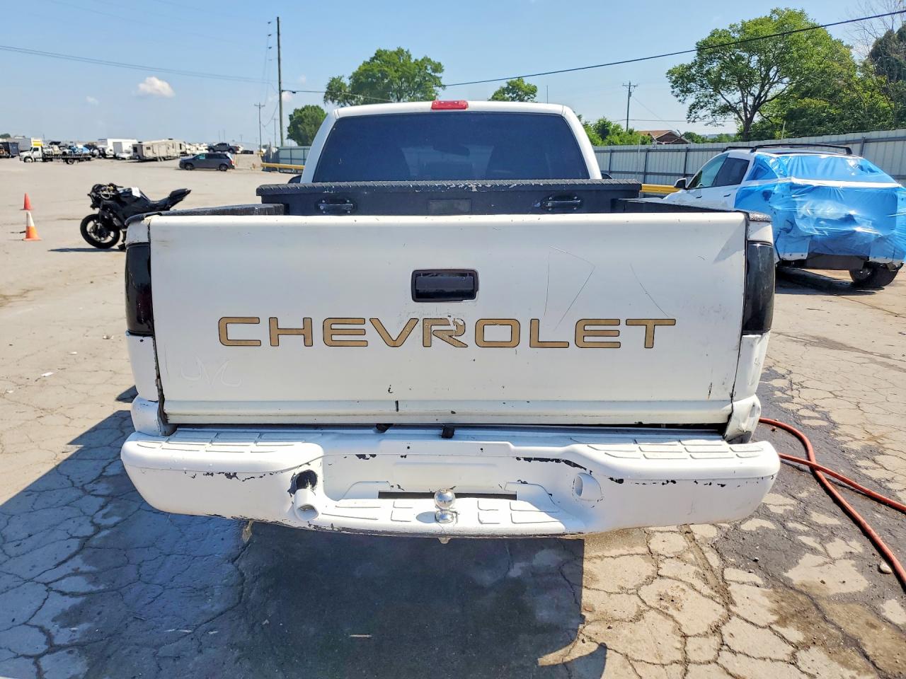 2002 CHEVROLET S10