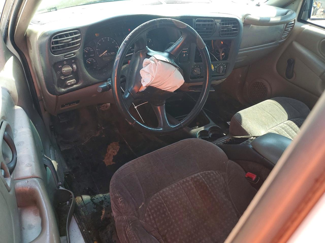 2002 CHEVROLET S10