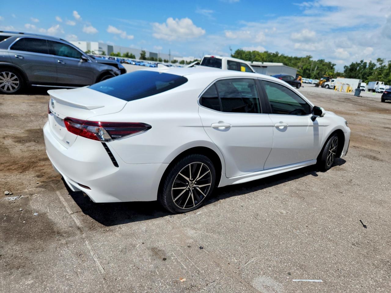 2021 TOYOTA CAMRY