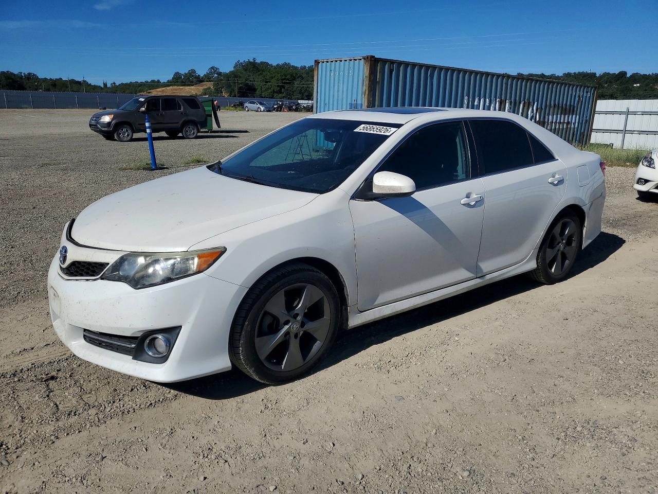2014 TOYOTA CAMRY
