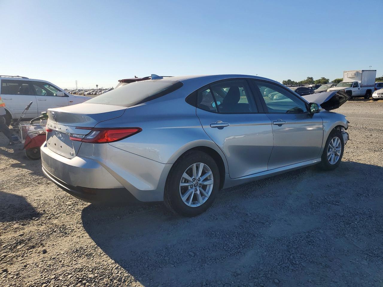 2025 TOYOTA CAMRY