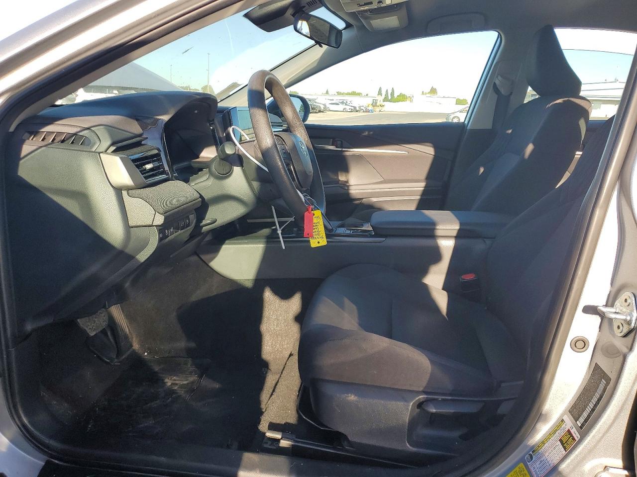 2025 TOYOTA CAMRY