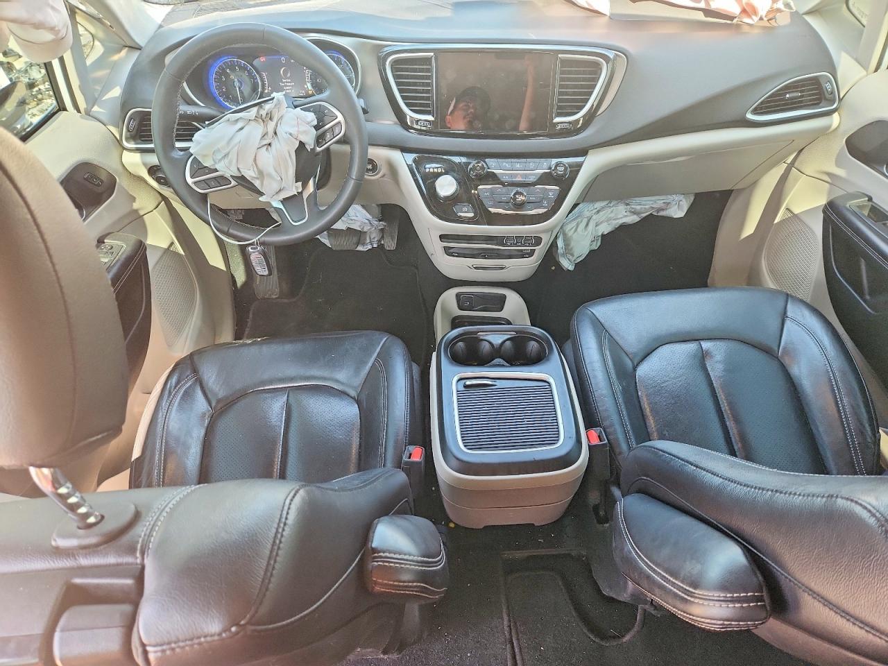2022 CHRYSLER PACIFICA