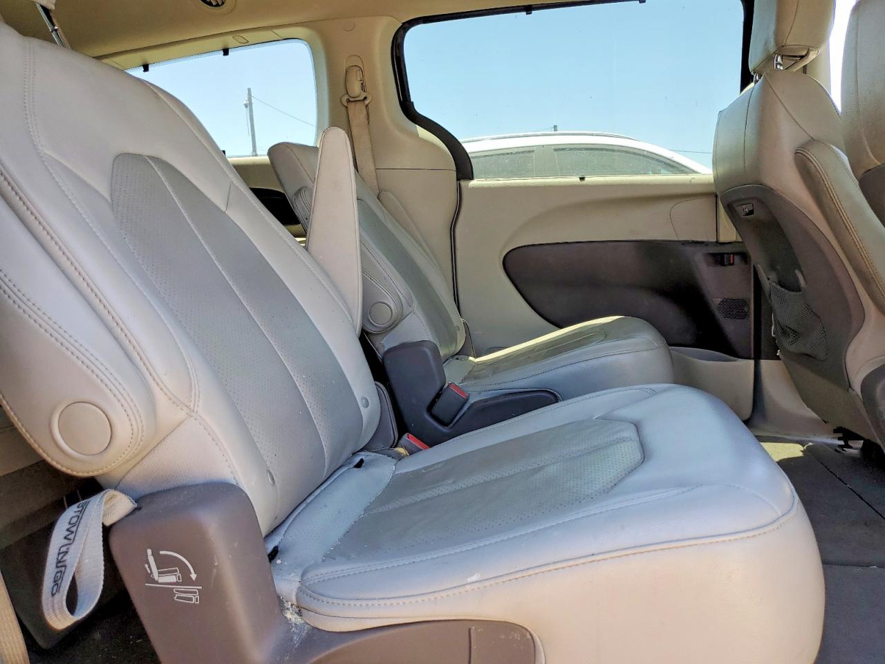 2021 CHRYSLER PACIFICA