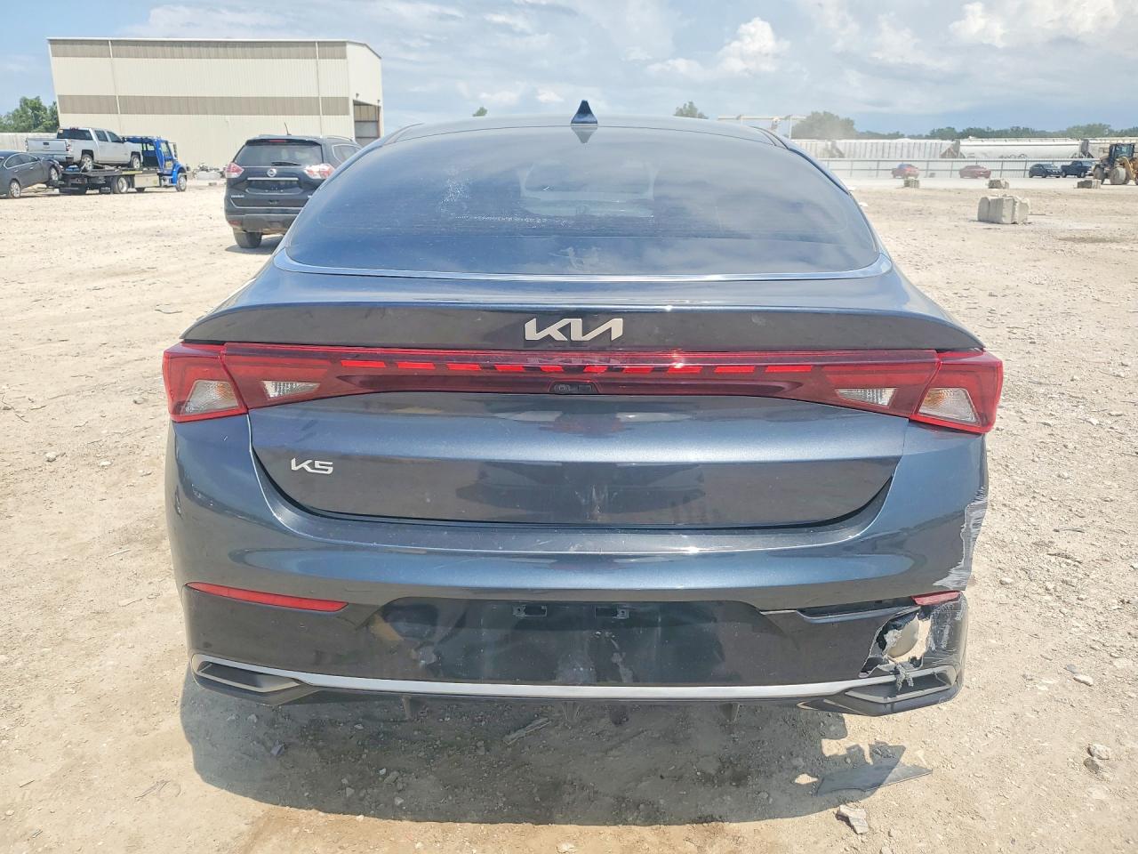 2023 KIA K5