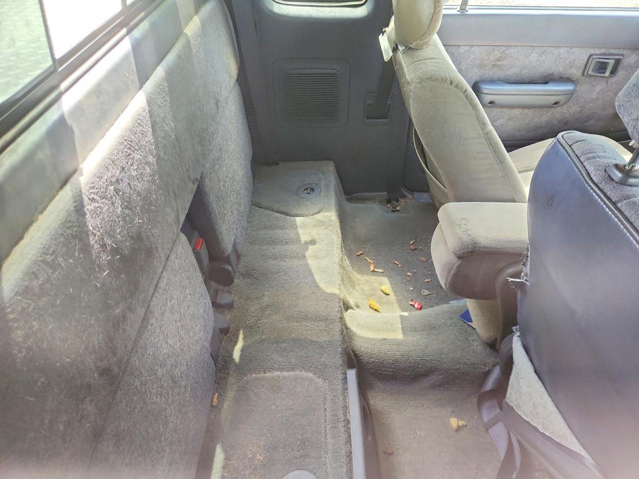 2000 TOYOTA TACOMA