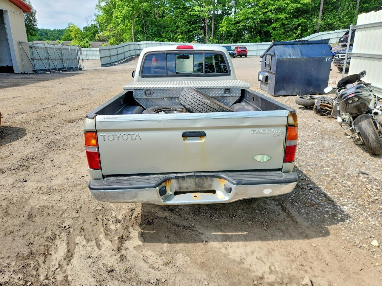 2000 TOYOTA TACOMA