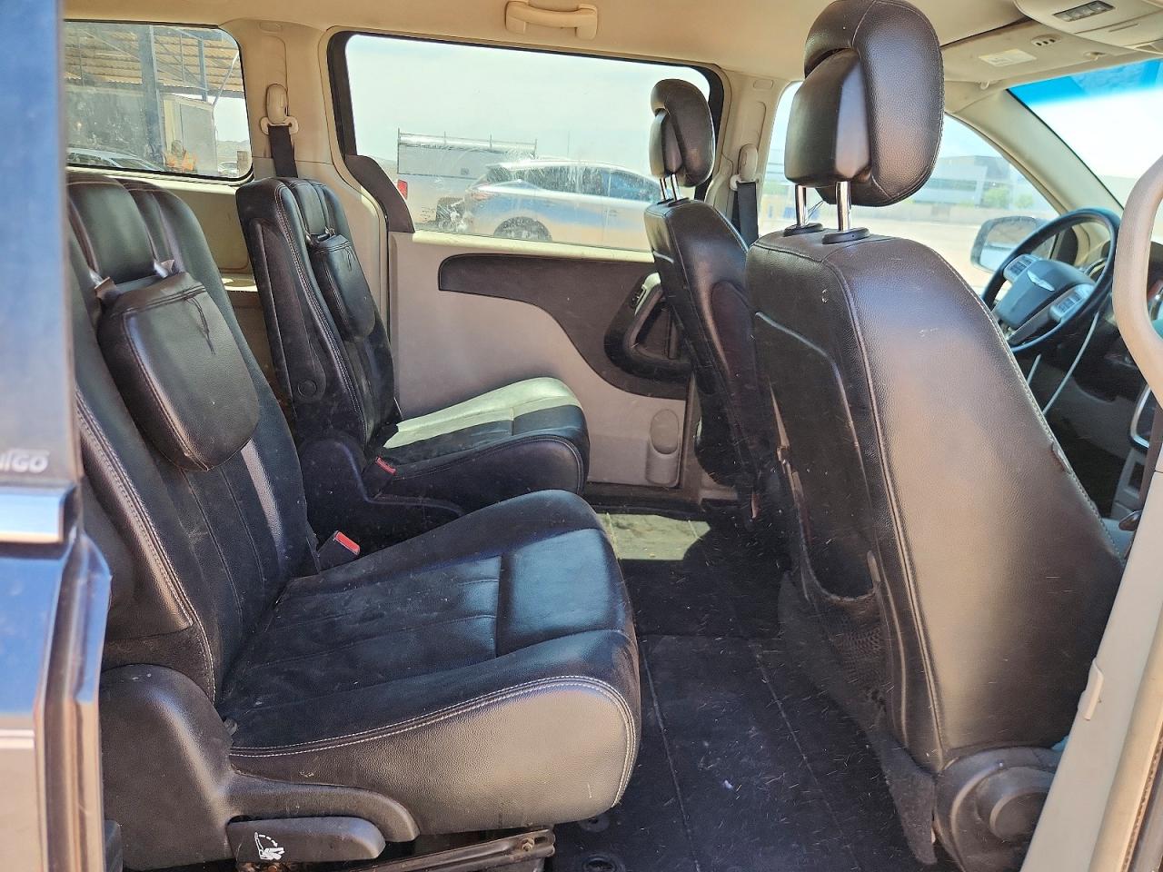 2013 CHRYSLER MINIVAN