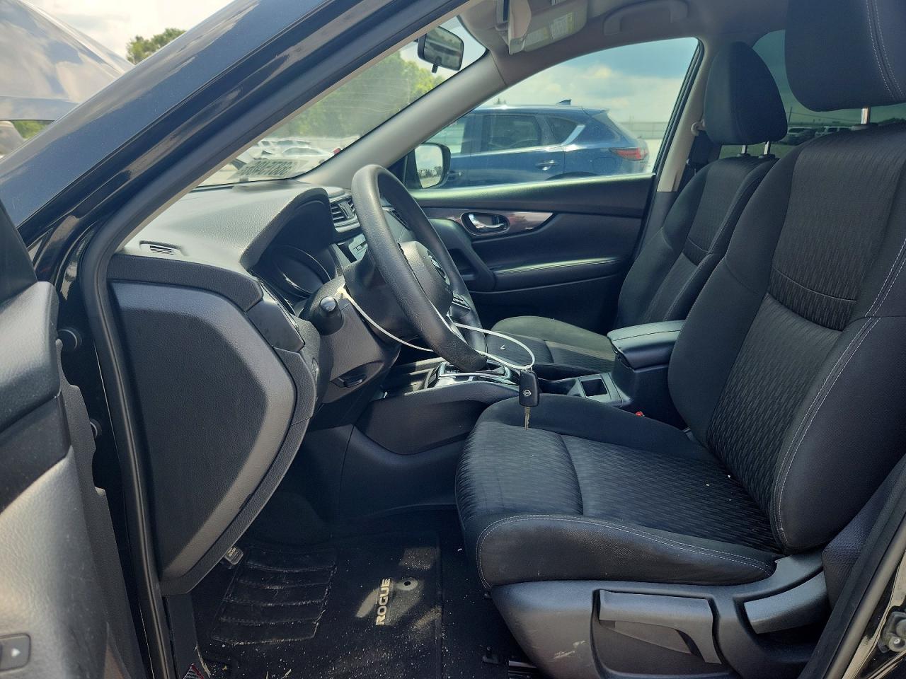2017 NISSAN ROGUE