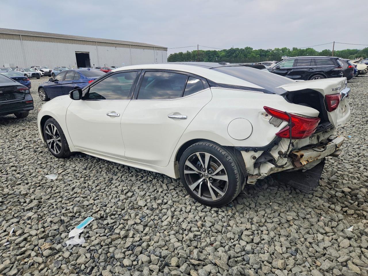 2017 NISSAN MAXIMA