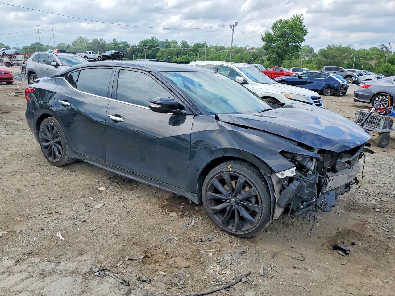 2017 NISSAN MAXIMA