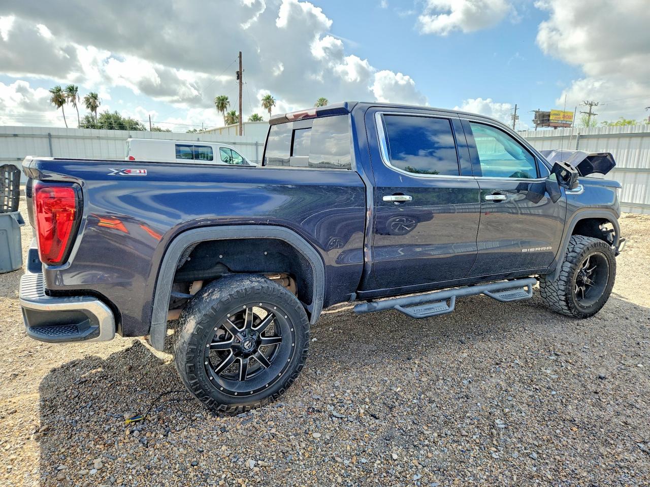 2022 GMC SIERRA